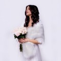 FUTRO ŚLUBNE BIAŁE DŁUGI WŁOS NA KRZYŻ BRIDAL STOLE.jpg