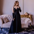 bridalstole czarna sukienka z rękawiczkami.jpg
